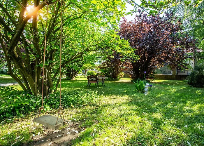 Pipa's Place - Stylish Garden Prime Location Apartment Ljubljana