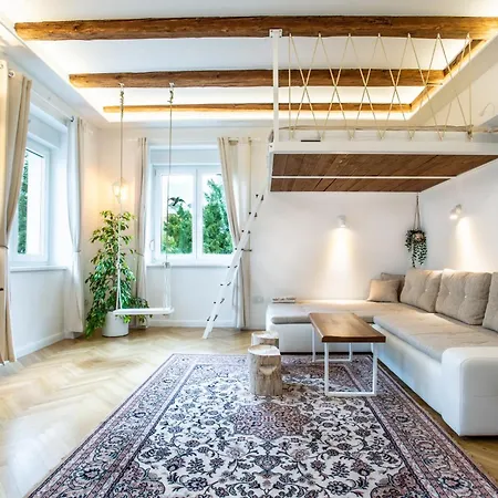 Pipa's Place - Stylish Garden Prime Location Appartement *