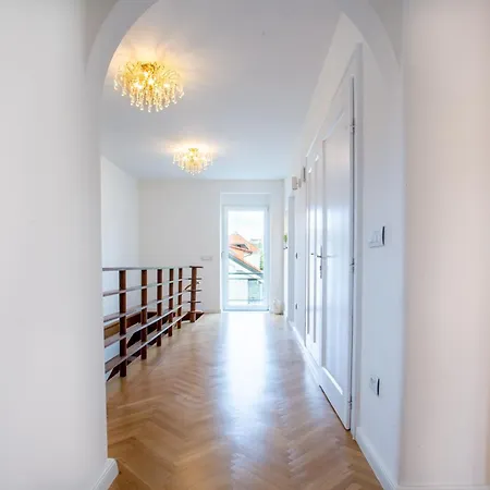 Pipa's Place - Stylish Garden Prime Location Appartement